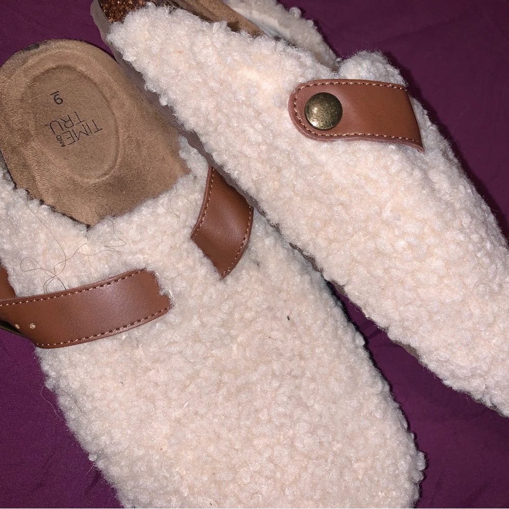 Sherpa Clogs